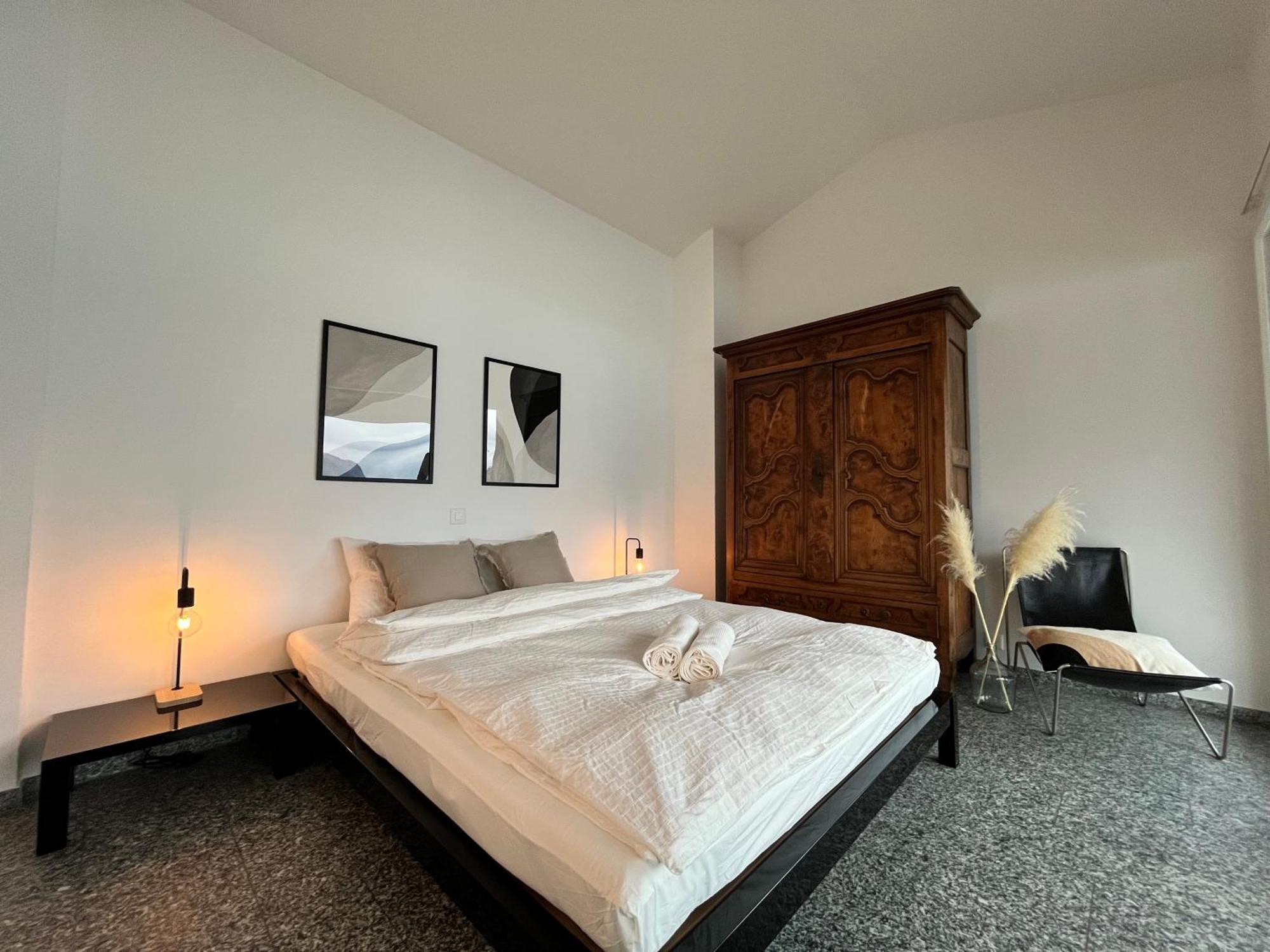 Wohnung Mit Grossartiger Seesicht Und Balkon Spiez Exterior photo