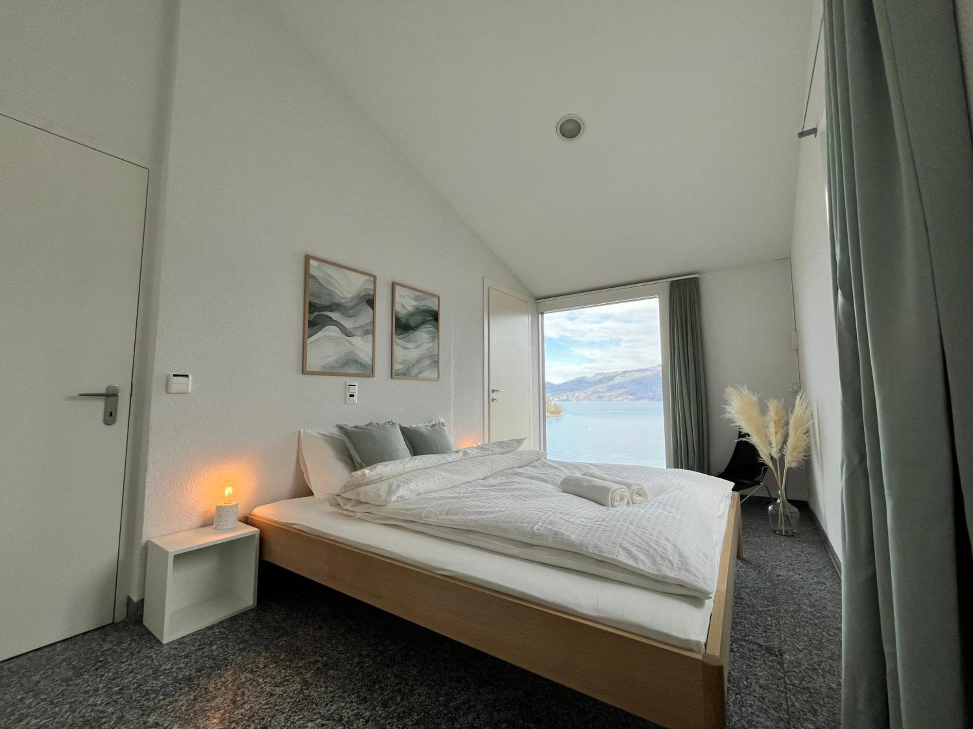Wohnung Mit Grossartiger Seesicht Und Balkon Spiez Exterior photo