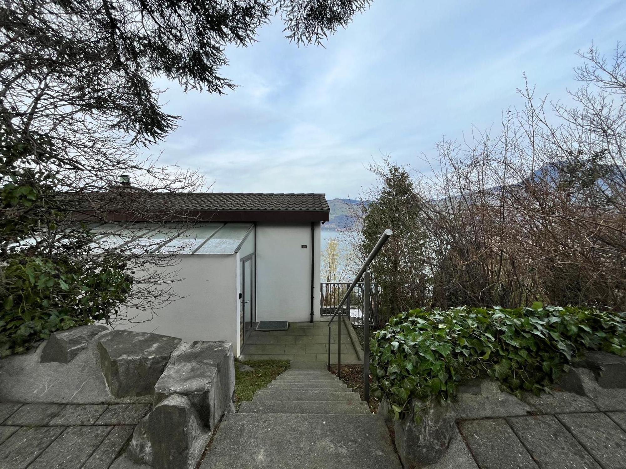 Wohnung Mit Grossartiger Seesicht Und Balkon Spiez Exterior photo