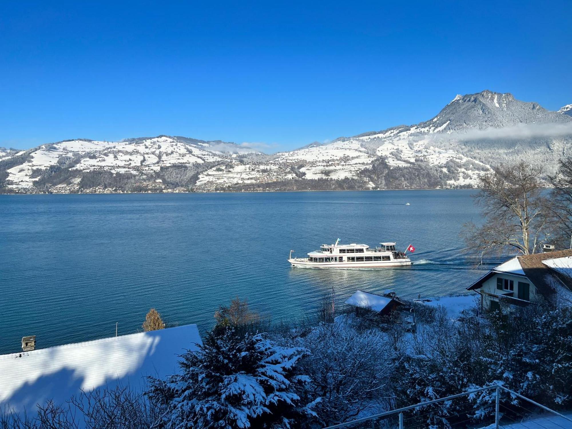 Wohnung Mit Grossartiger Seesicht Und Balkon Spiez Exterior photo