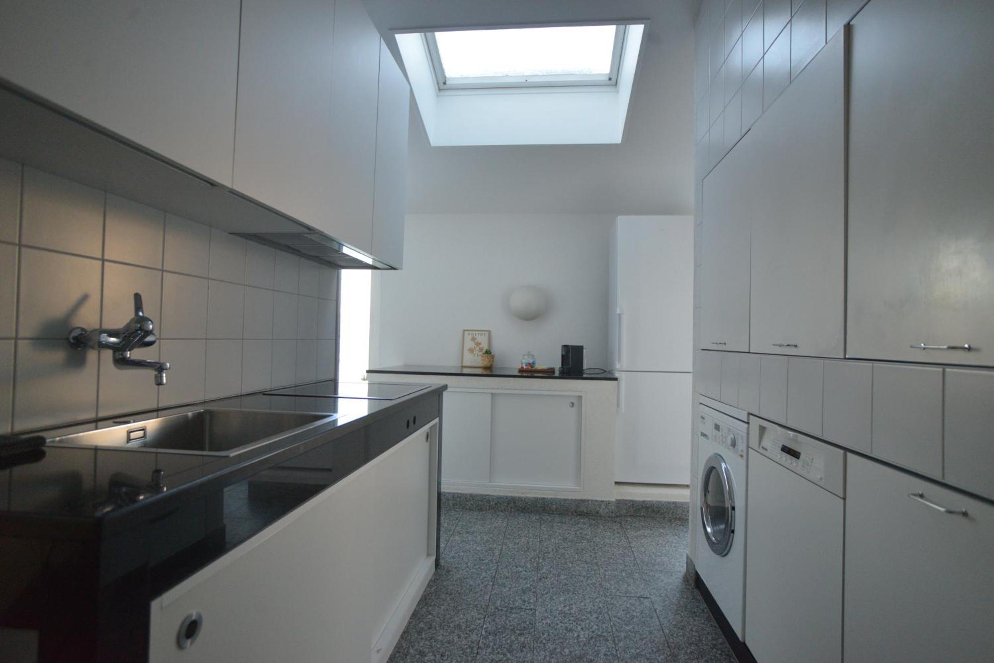 Wohnung Mit Grossartiger Seesicht Und Balkon Spiez Exterior photo
