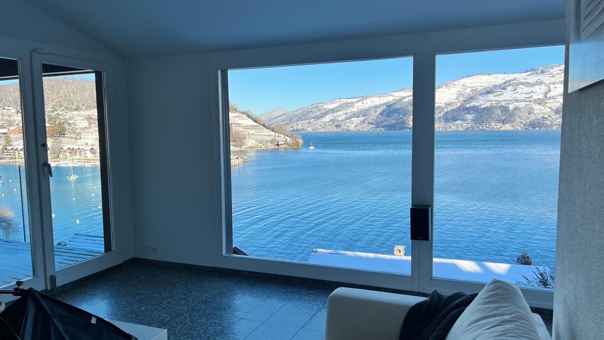 Wohnung Mit Grossartiger Seesicht Und Balkon Spiez Exterior photo